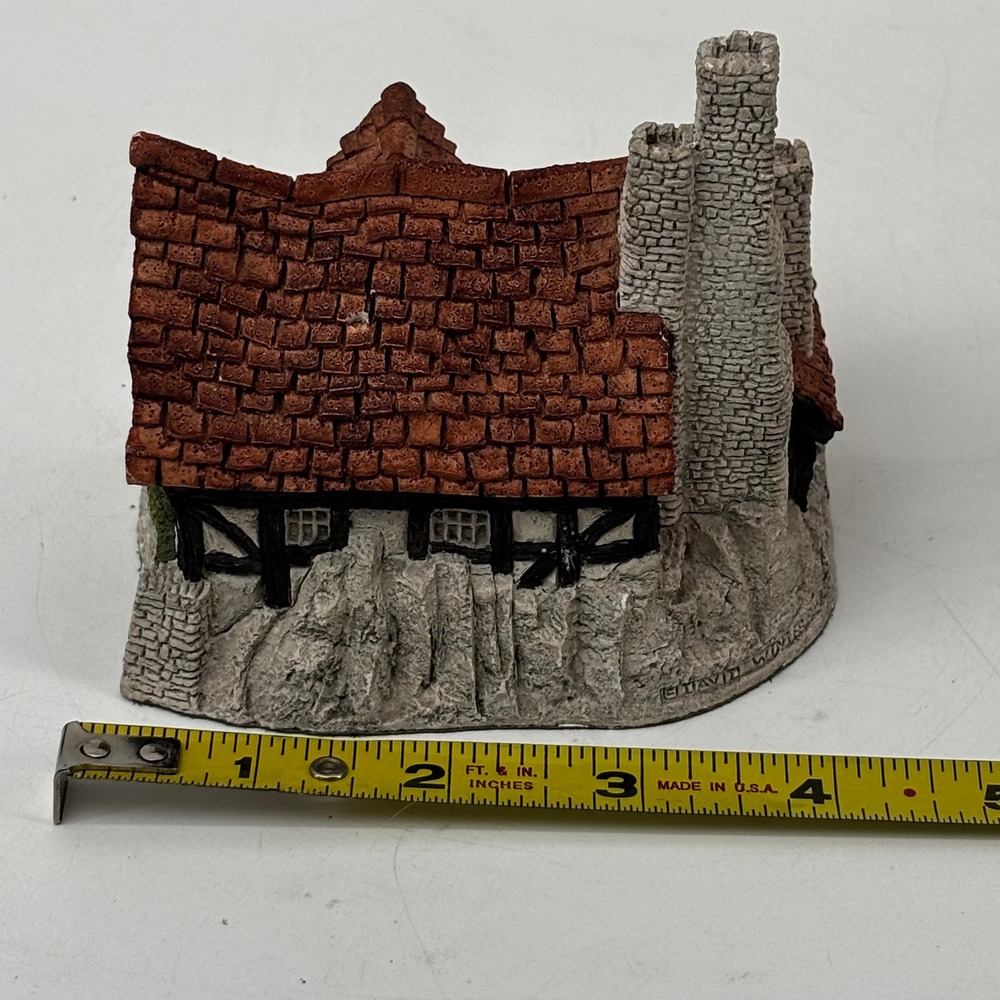 Lilliput Lane Meersburger Weinstube & David Winter 1982 Miniature Cottages Lot